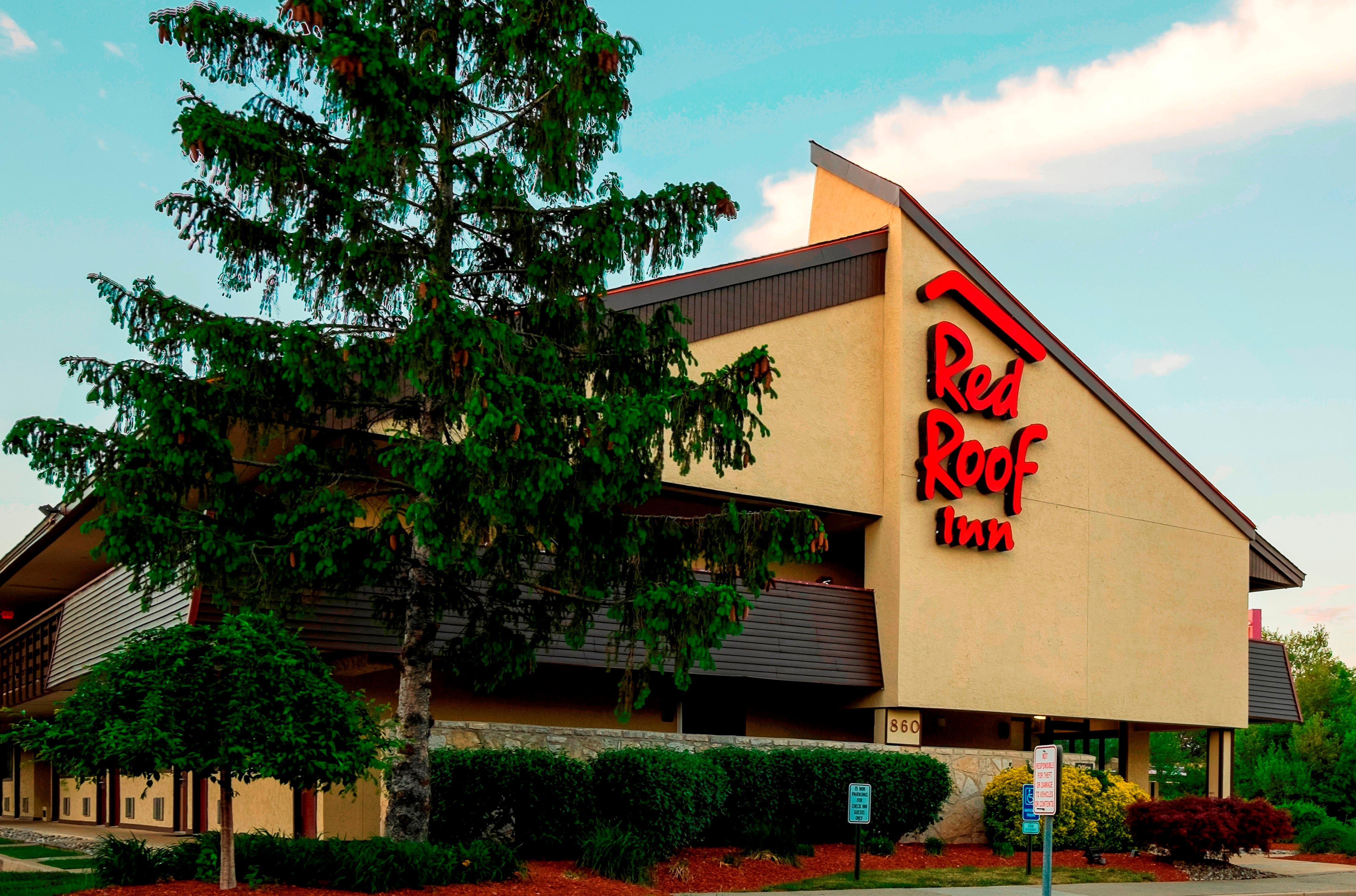 Red Roof Inn Edison Bagian luar foto