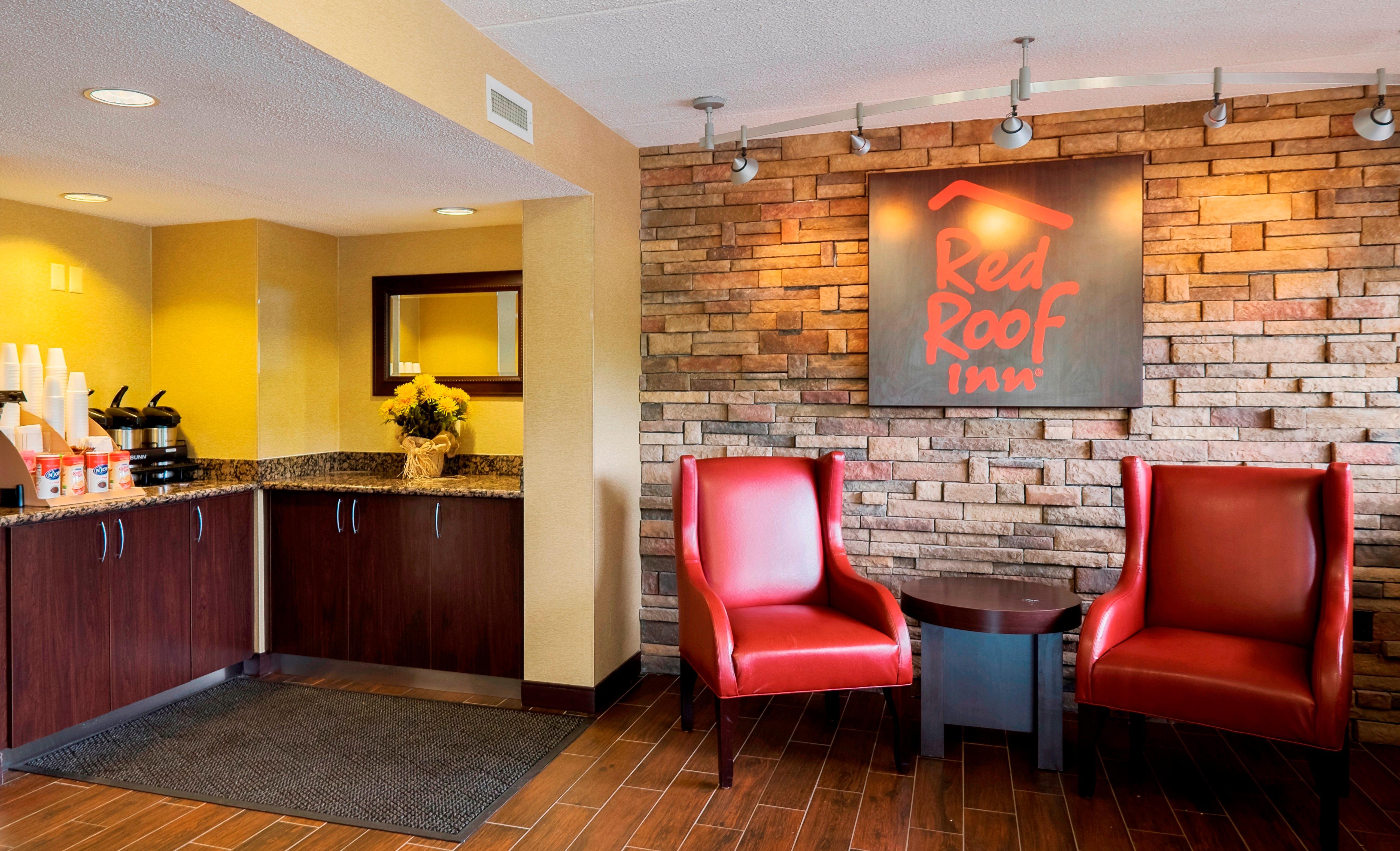 Red Roof Inn Edison Bagian luar foto